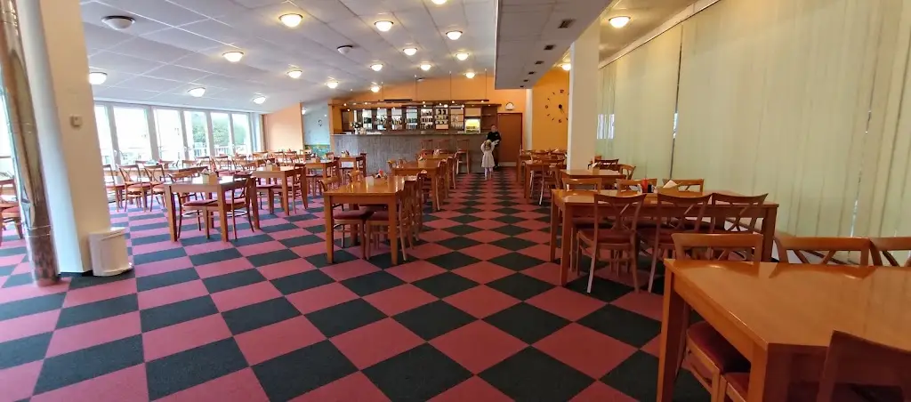 Mr. L Bistro_Nový Bydžov_slider_image_1