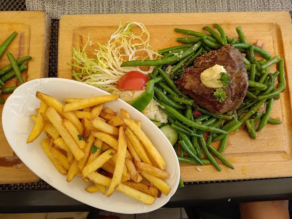 Great restaurant for meat_Nové Město nad Metují_slider_image_2