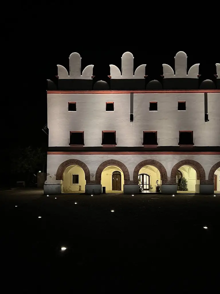 Patrik Florián_Vlaštovčí dům_Nové Město nad Metují_review