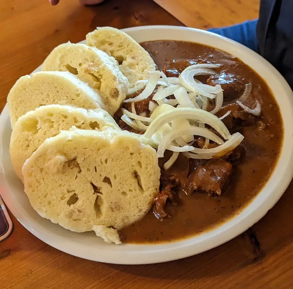 Václav_Nádražní restaurace U Paragána_Nové Město nad Metují_review