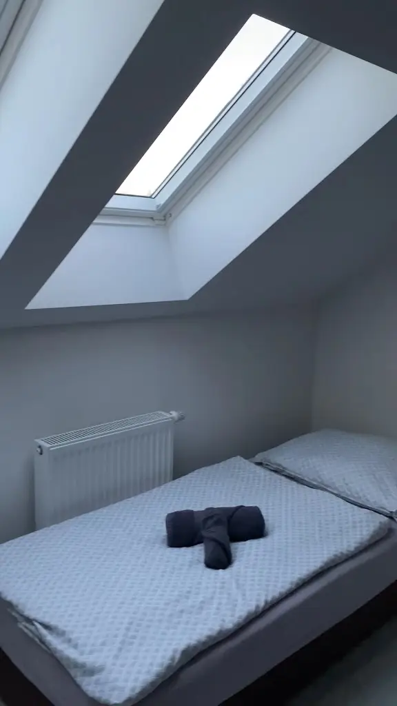 Tom van Houte_Vinotéka u Kozů_Nové Město nad Metují_review