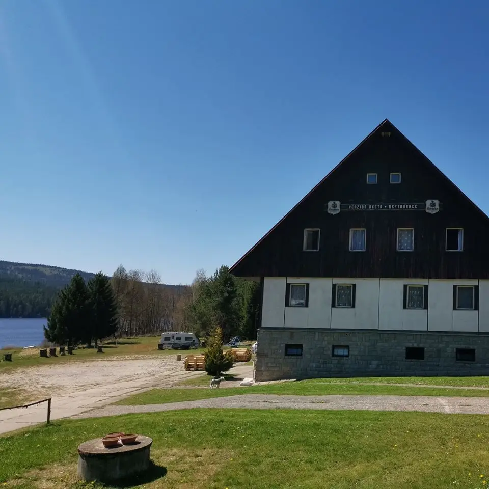 Penzion Tomy Na Pláži ristorante a Frymburk