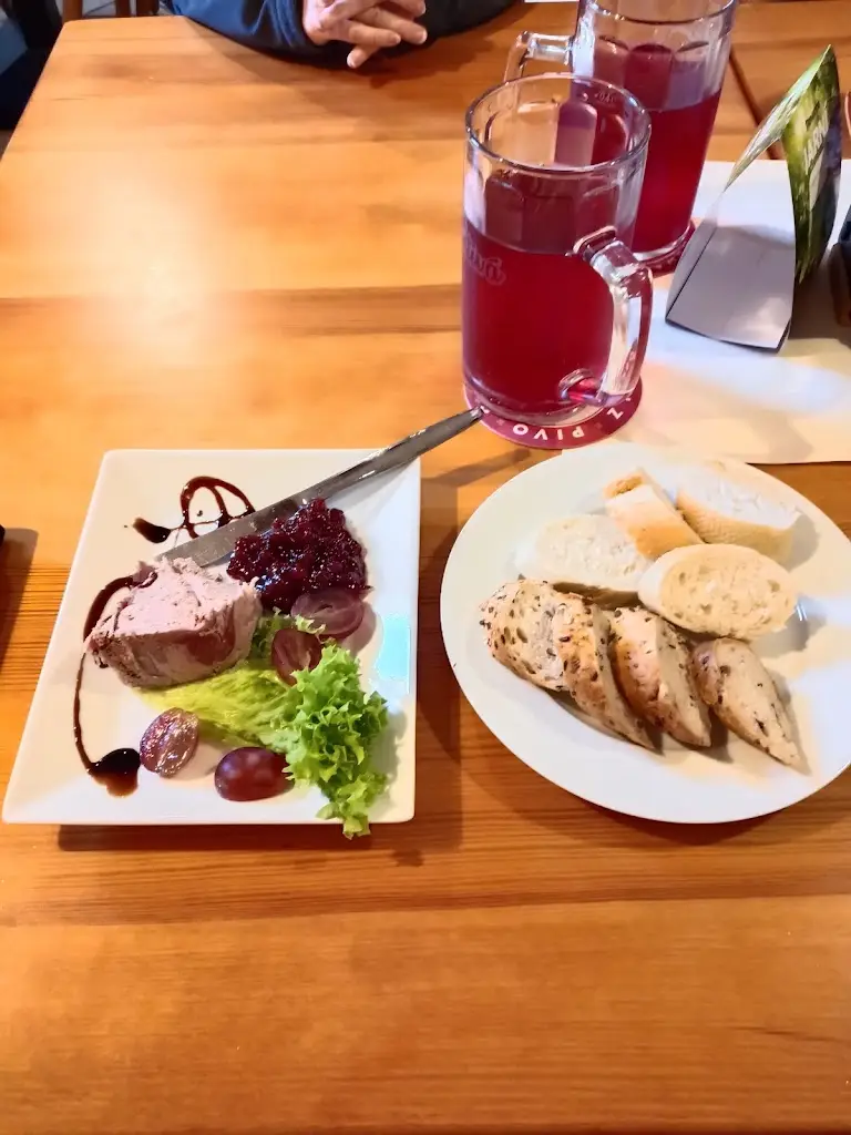 Lukáš_Kázetko_Nová Paka_review