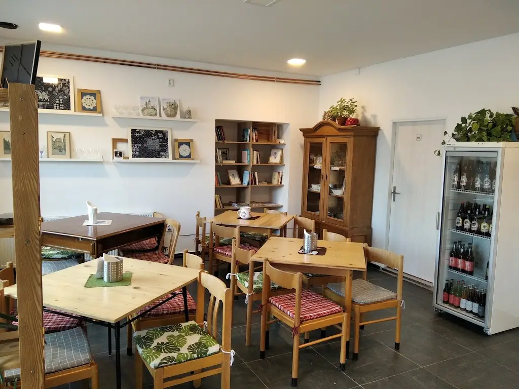 Kavárna Saky Paky restaurant in Nová Paka