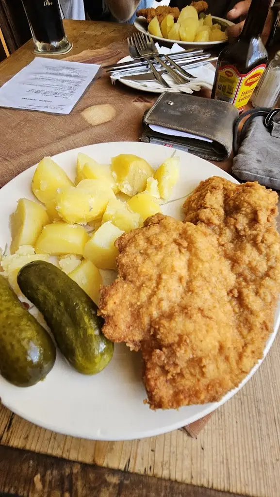 Posezení u sousedů_Nová Paka_slider_image_1