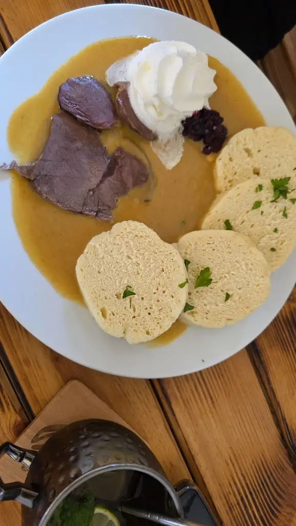 R L_Statek DĚRAVÁ BOTA_Benešov nad Černou_review