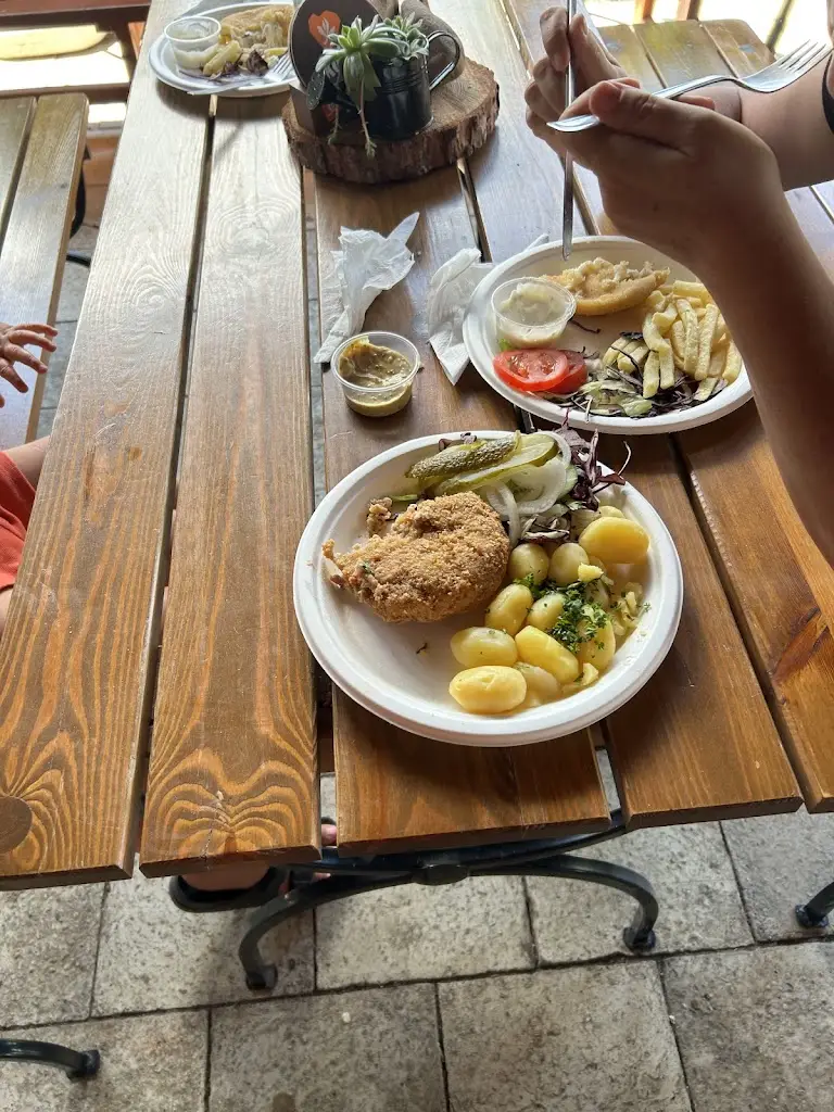 Broumarka_Opočno_slider_image_3