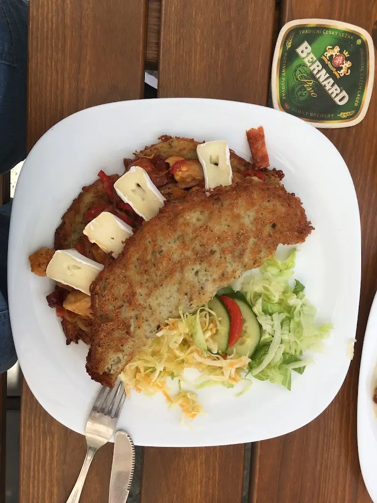 Veronika Bělohlávková_Modrý domek_Opočno_review