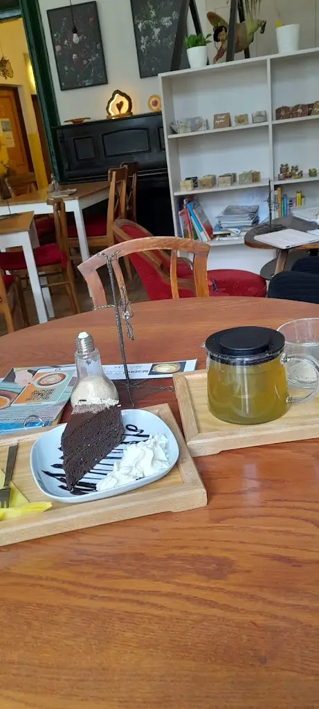 Oetje Oetje_Kavárna Láry Fáry Rychnov n. Kněžnou_Okres Rychnov nad Kněžnou_review