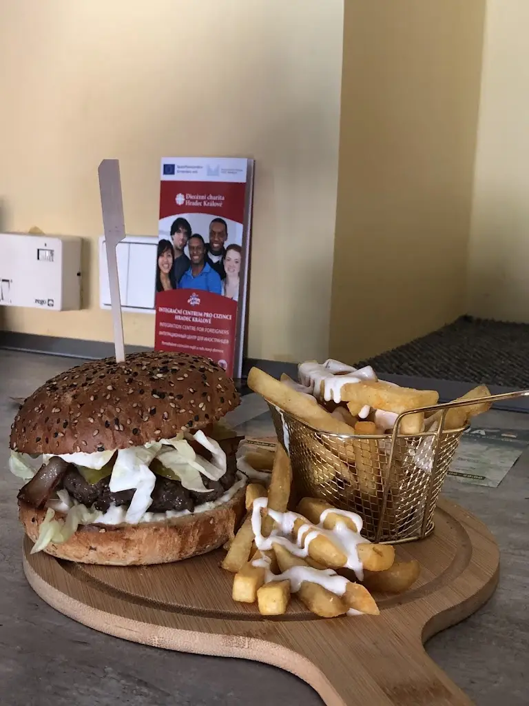 Вікторія Галаєва ГРС-21_Kebab u Faraona_Okres Rychnov nad Kněžnou_recensione