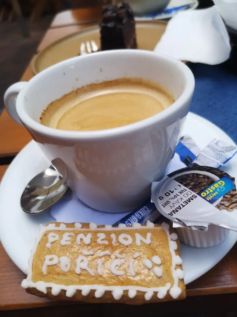 Sarah Follie_Restaurace Poříčí_Okres Trutnov_review