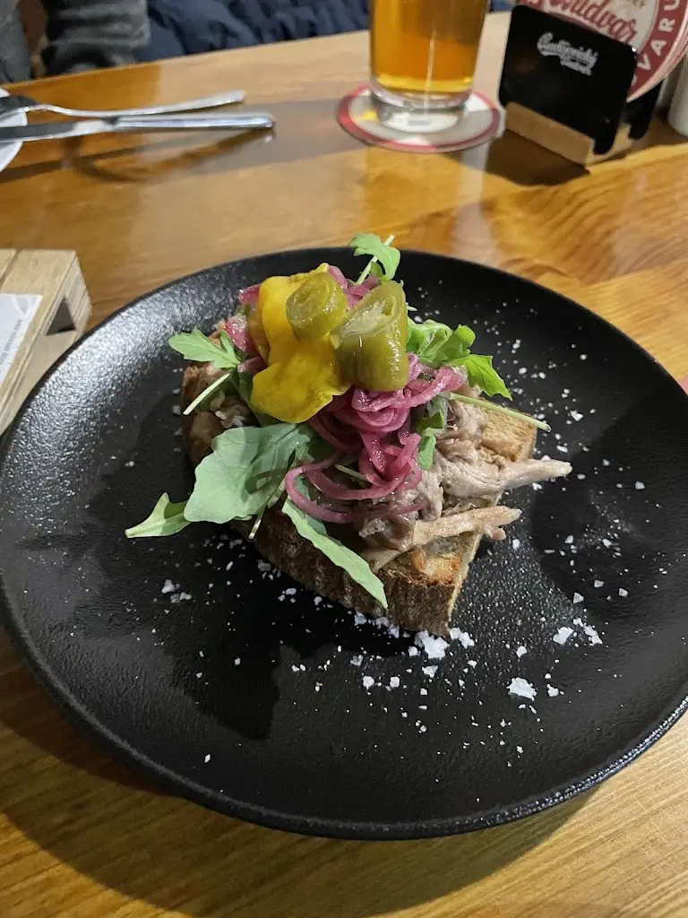 Daniel Hrncir_Hostinec Dvoračka_Okres Trutnov_review