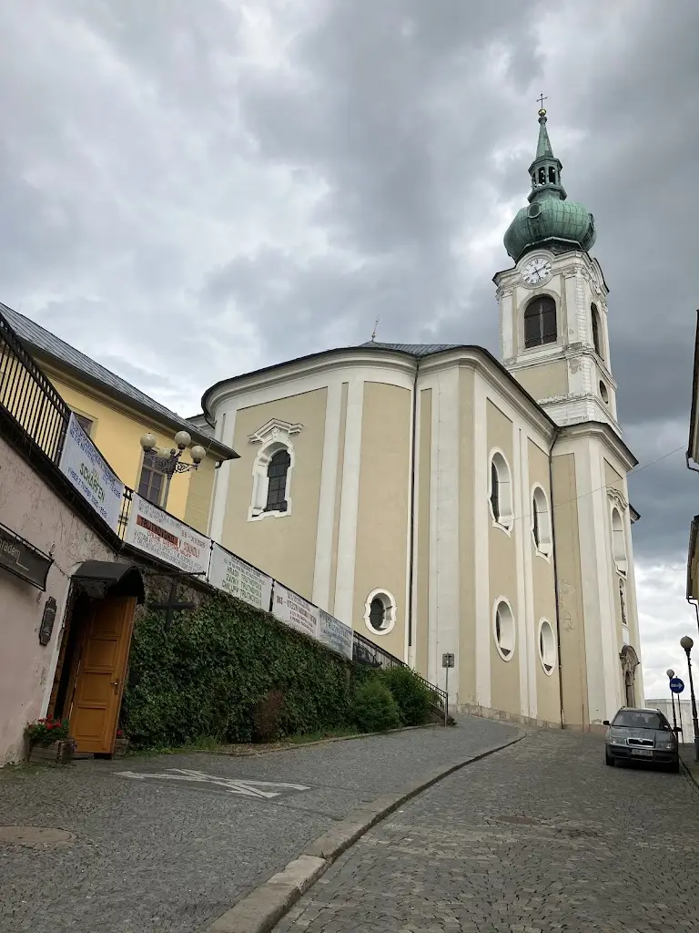 Dejna Zahnášová_Restaurace a music bar Pod Hradem_Okres Trutnov_review