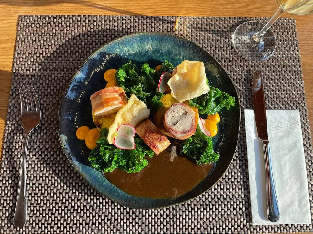 Restaurace Lovecká Chata_Hluboká nad Vltavou_slider_image_3