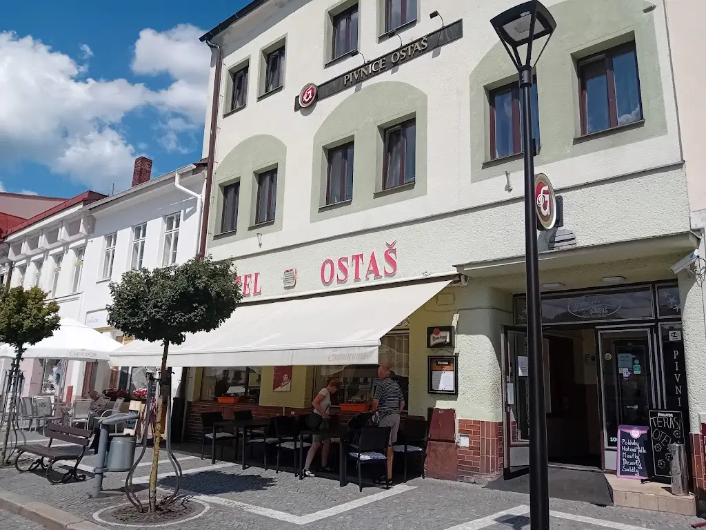 Hotel Ostaš restaurant in Police nad Metují