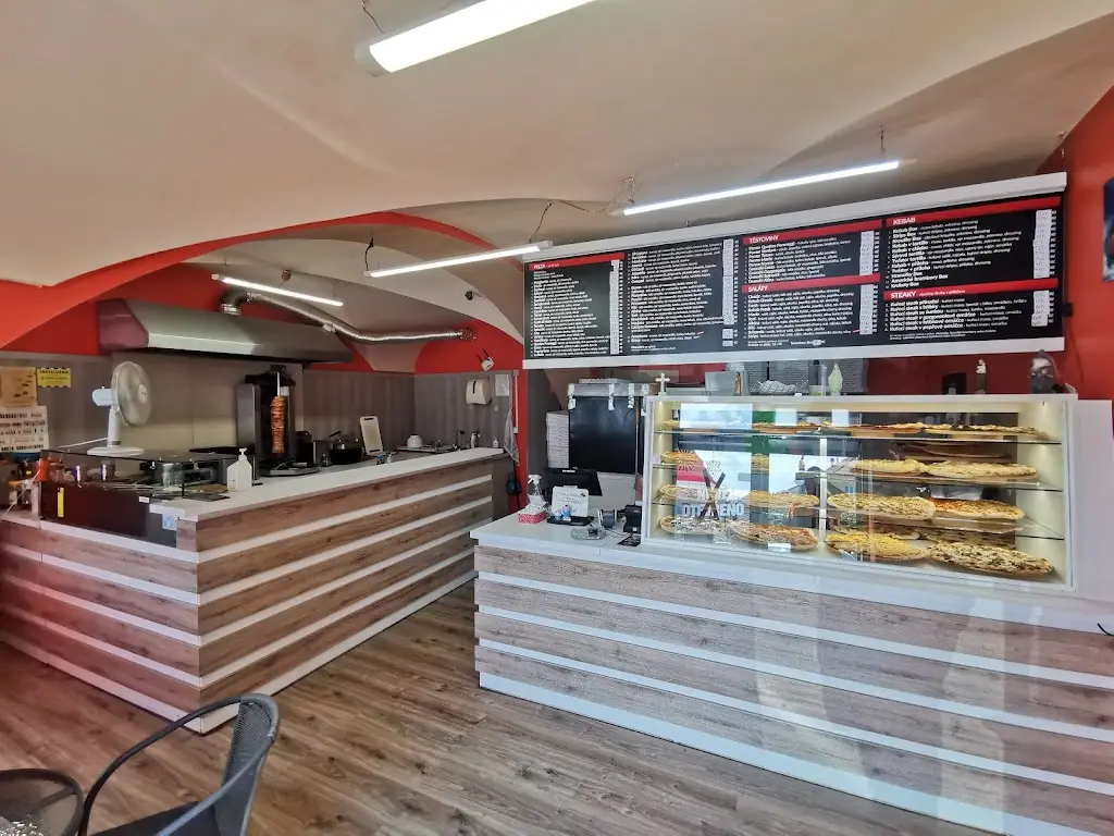 Pizza Mario restaurant in Police nad Metují