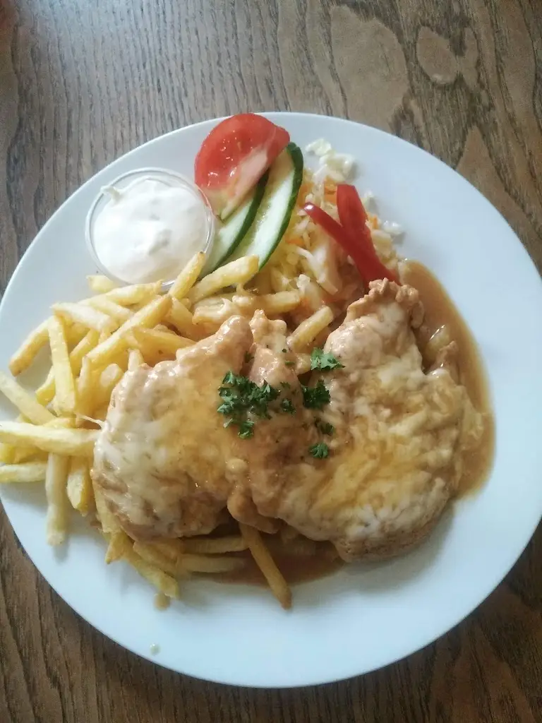 Jiří Šabata_Obecní hostinec Provodov-Šonov_Provodov-Šonov_review