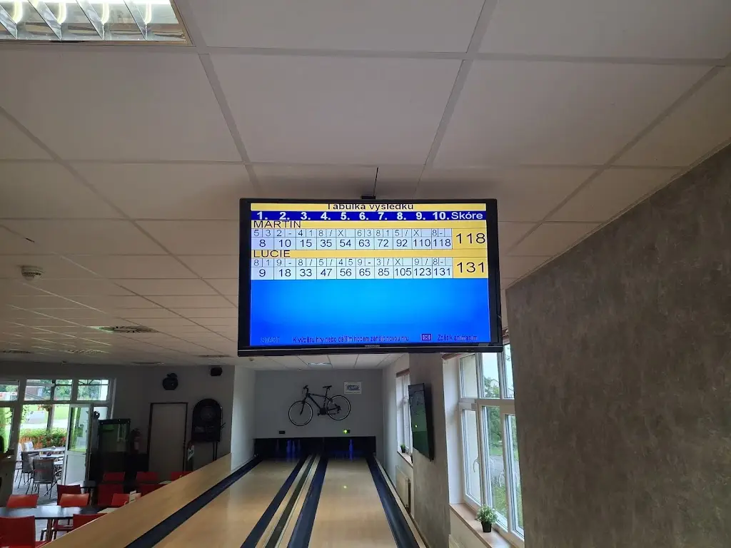 Lucie Zimova_Bowling Bar_Předměřice nad Labem_review