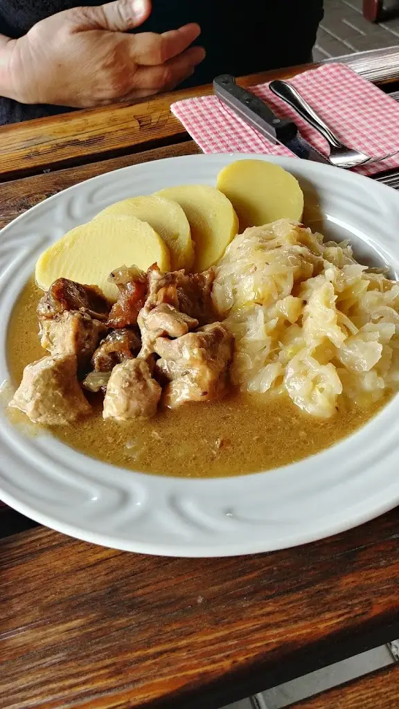 Luke Chen_Restaurace u Hájků_Hluboká nad Vltavou_review