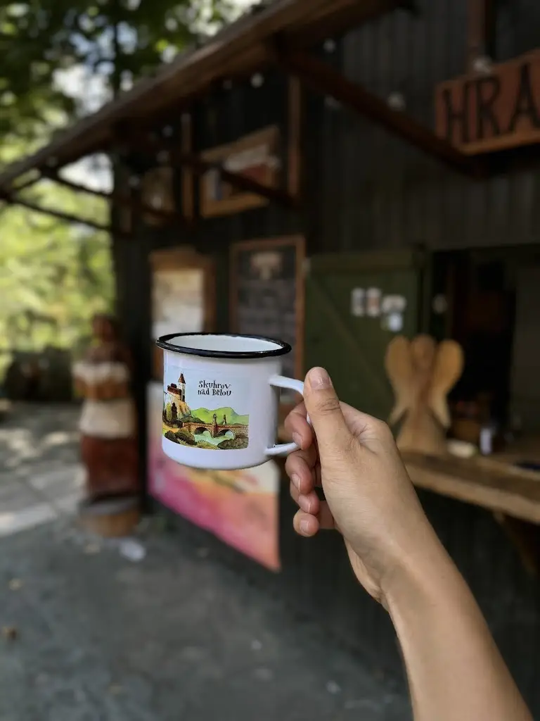 Kristýna Holcová_Hradní šenk Skuhrov nad Bělou_Skuhrov nad Bělou_review