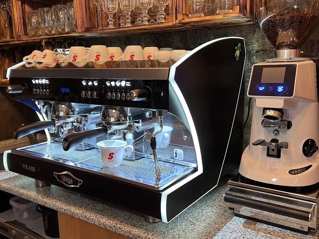 Coffee bistro U Špachtle restaurant in Solnice