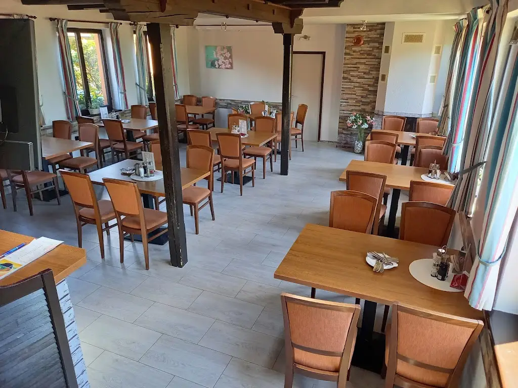 občerstvení u"C"kapitána ristorante a Hluboká nad Vltavou