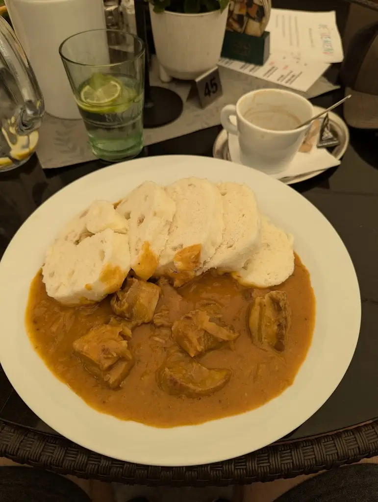 Mojmír Račák_Restaurace Na poště_Sobotka_recensione