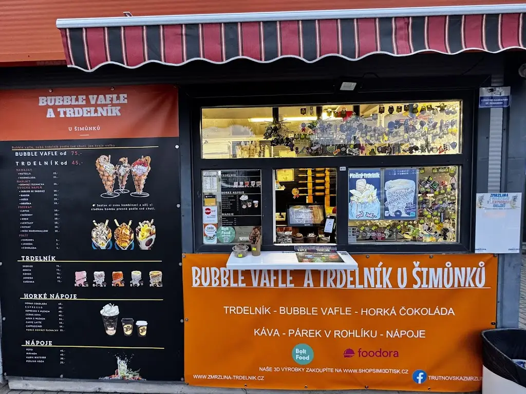 Zmrzlina a Bubble vafle u Šimůnků restaurant in Trutnov