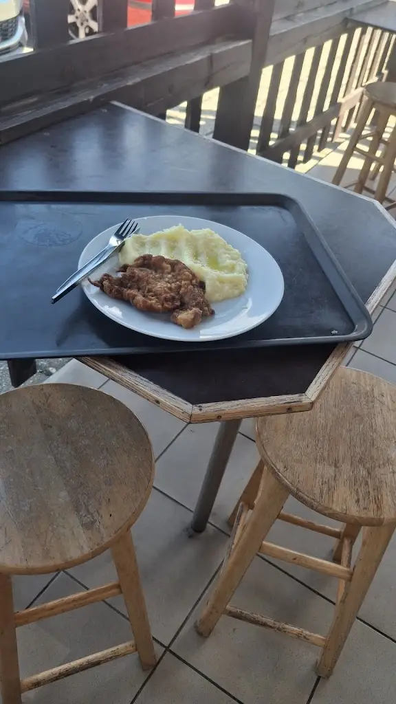 Zdenek Hrubes_Jidelna_Úpice_recensione