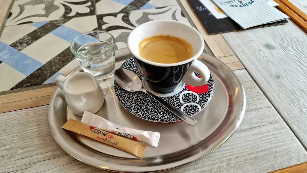 Petr Kusko_Kavárna Přístav_Úpice_review