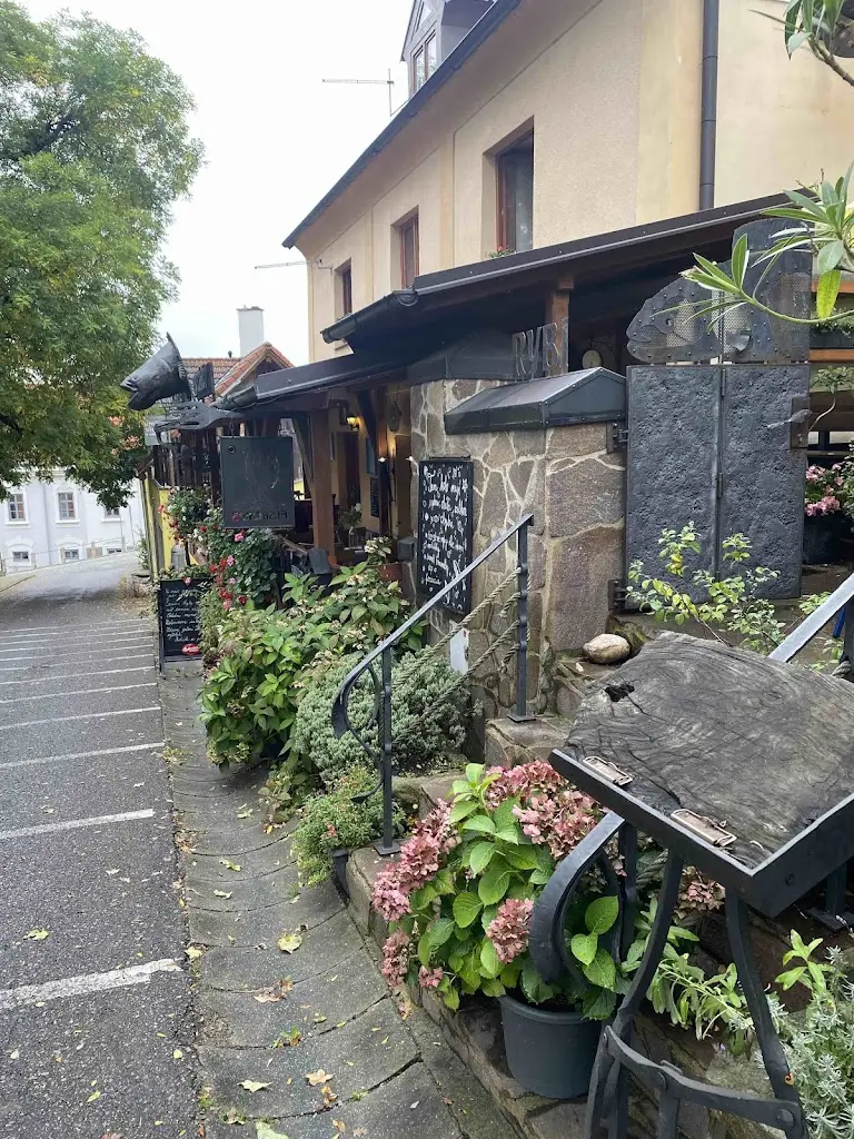 Restaurace V Podzámčí_Hluboká nad Vltavou_slider_image_3