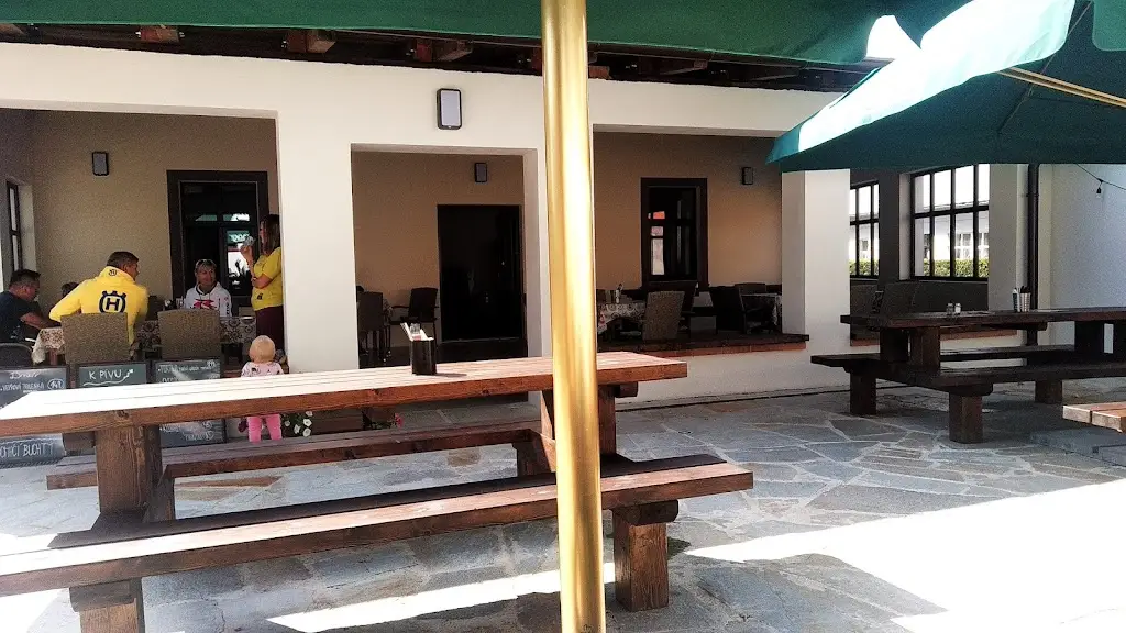 Hostinec Pod Zelenou Křivinou_Týniště nad Orlicí_slider_image_1