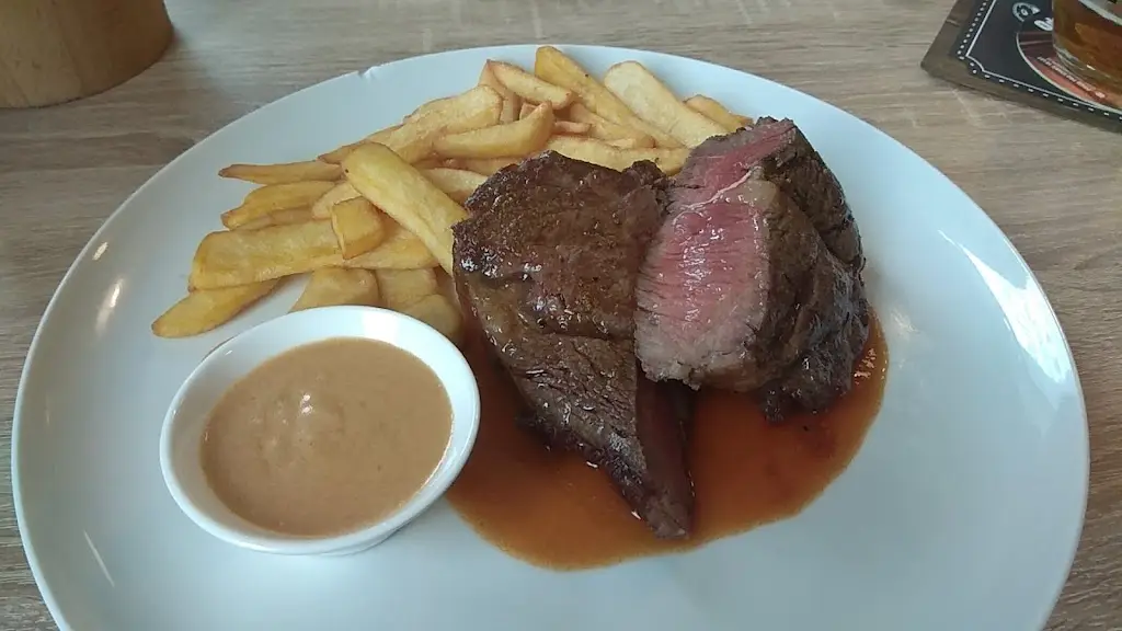 Restaurace Dělnický Dům_Týniště nad Orlicí_slider_image_2