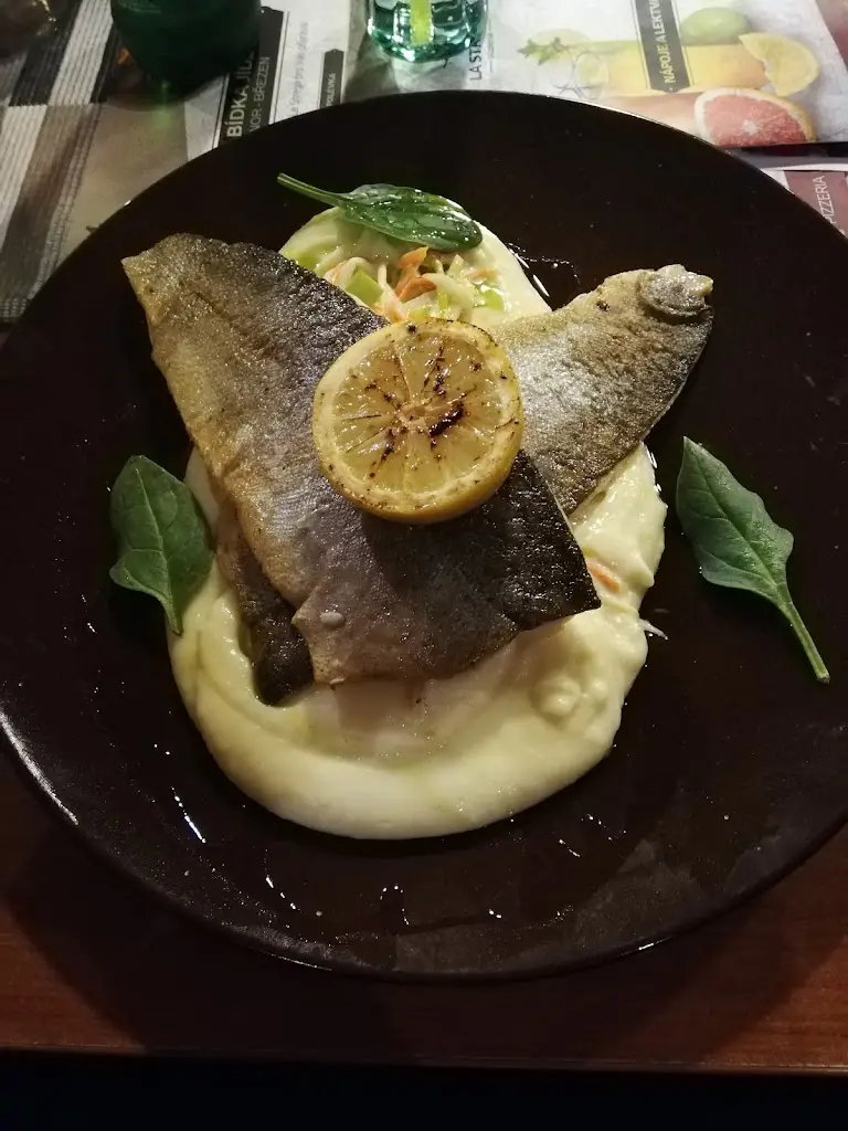 Kamila Kindlova_Pizzeria La Strega_Týniště nad Orlicí_review