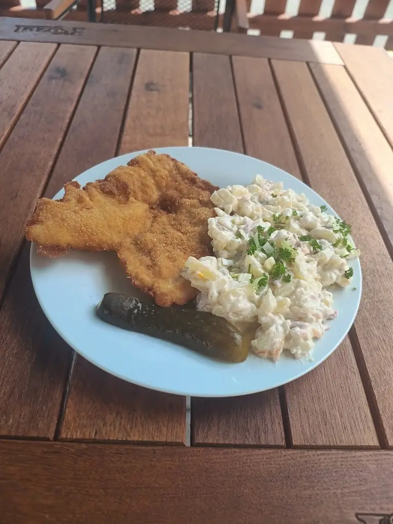 Václav Ducháč_Jídelna a bistro VELKÉ POŘÍČÍ_Velké Poříčí_review