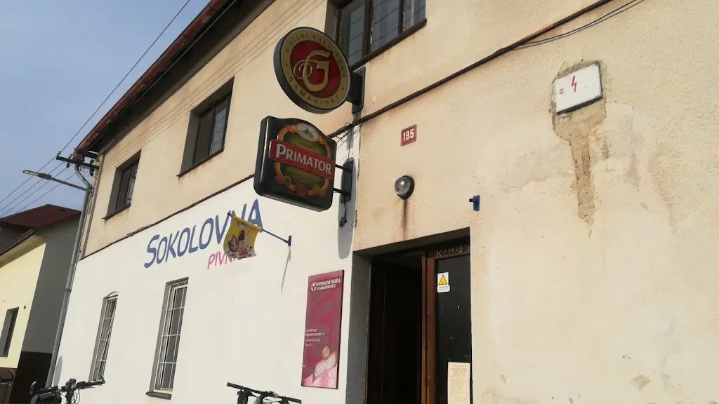 Sokolovna pivnice restaurant in Velké Poříčí