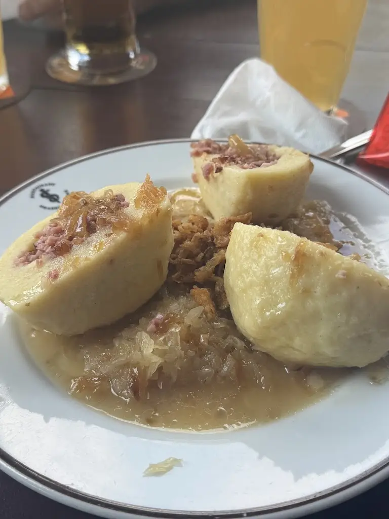 Ivana Kožmīnovå_Hostinec Na Staré Hradec Králové_Všestary_recensione