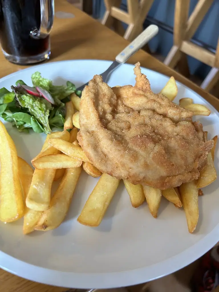 Henry Appiah Gyamfi_Restaurace MEDVĚD_Žacléř_review