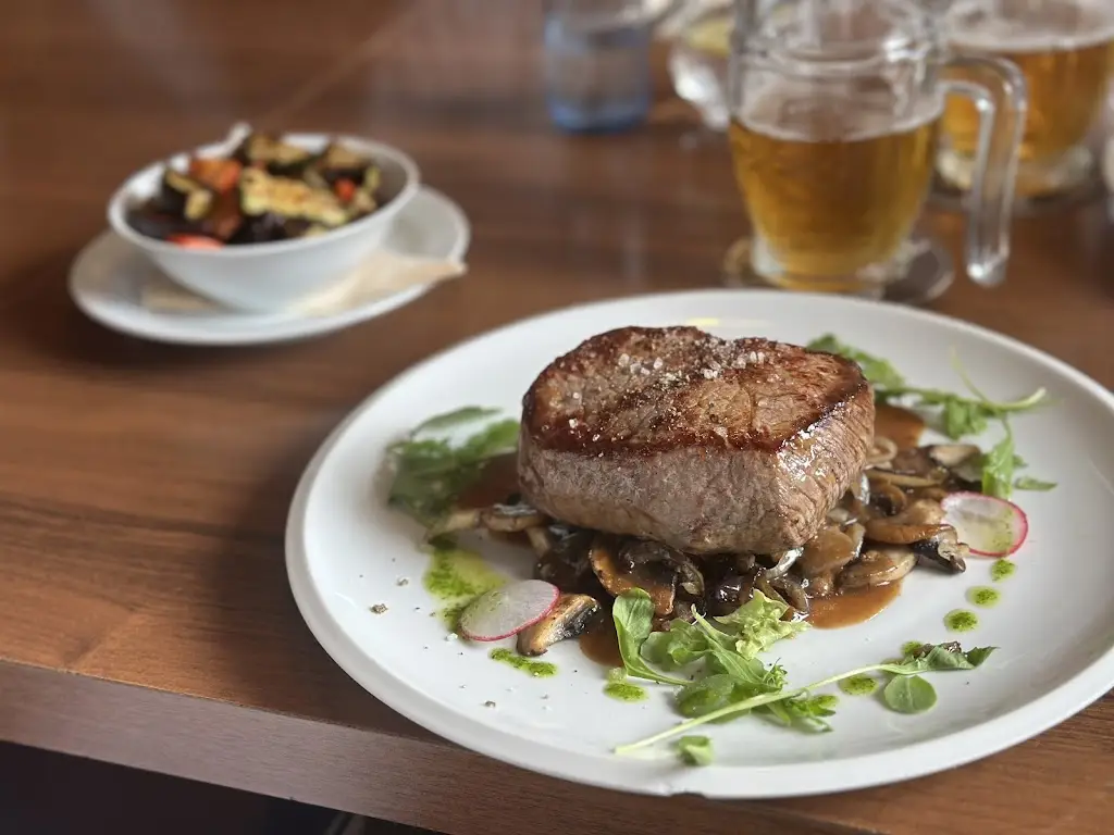 Restaurace MEDVĚD_Žacléř_slider_image_3