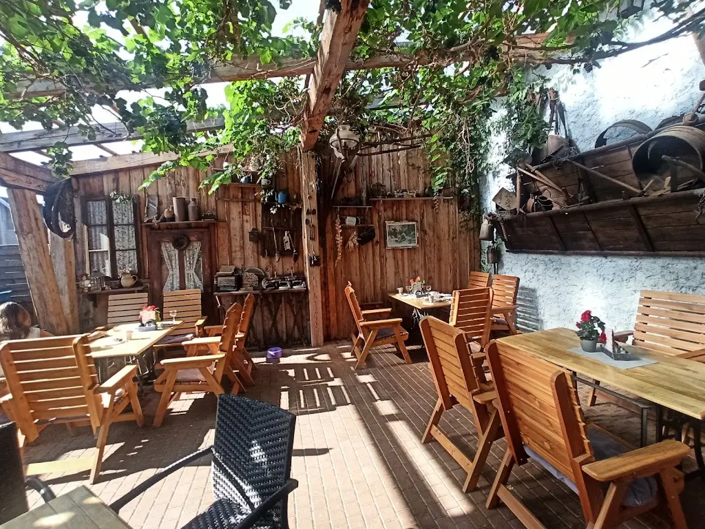 Jindra‘s_Železnice_slider_image_3