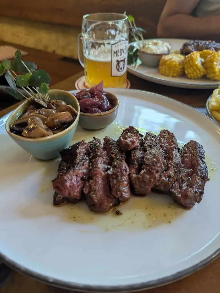 Sivan Rachmani_Bakchus Restaurant & Café_Špindlerův Mlýn_review