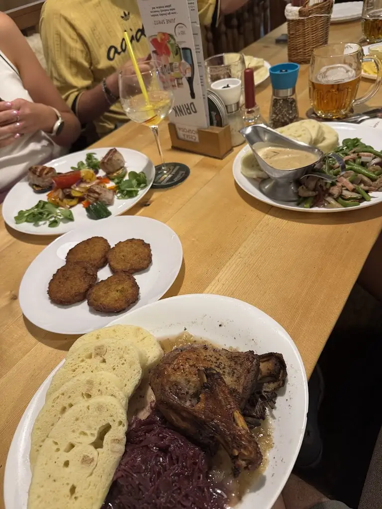 Arkadiusz Arecki_Česká hospoda_Špindlerův Mlýn_review