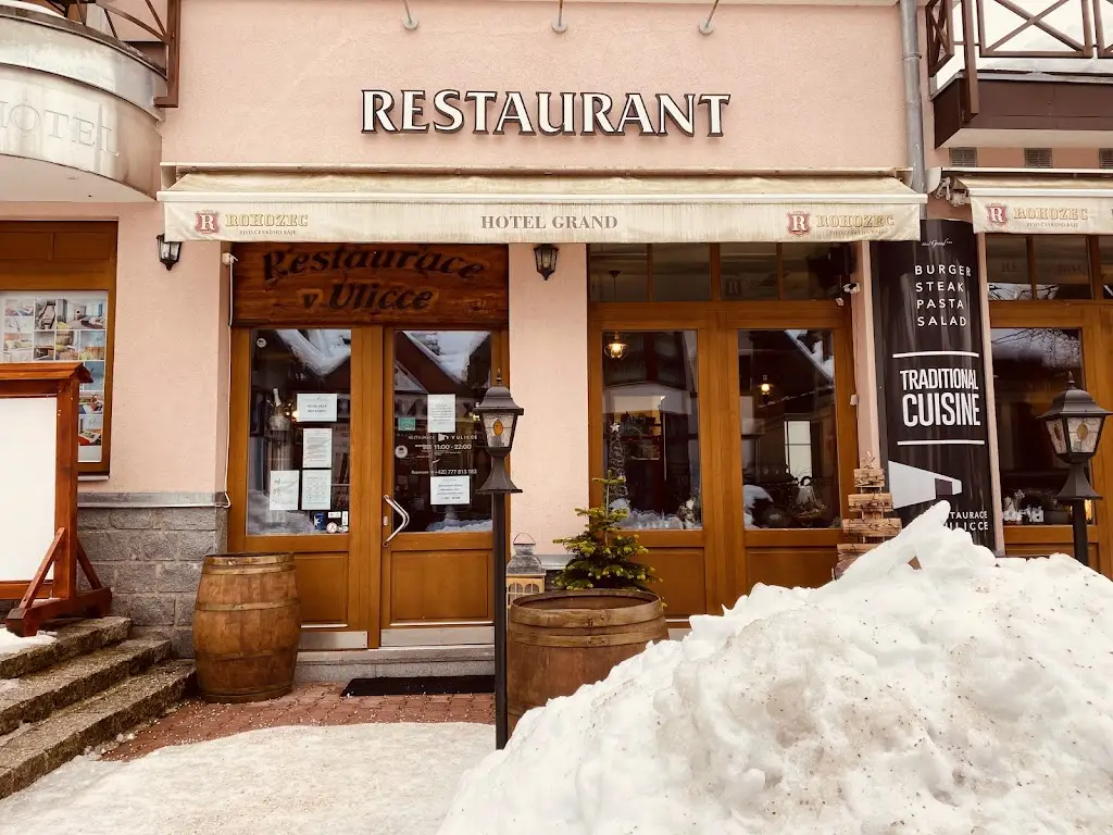 Restaurace V Uličce_Špindlerův Mlýn_slider_image_1