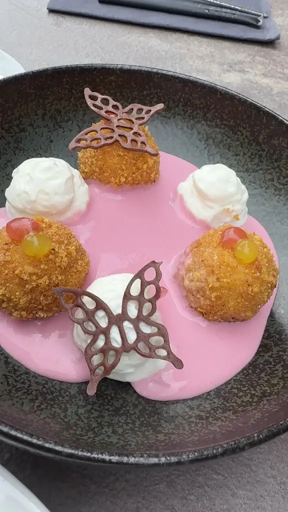 SAVOYA restaurant & lounge_Špindlerův Mlýn_slider_image_2