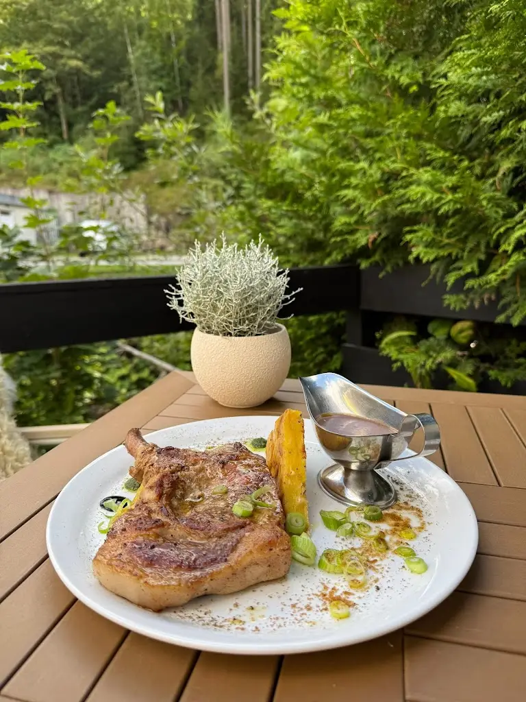 Lomnice Restaurant_Špindlerův Mlýn_slider_image_3