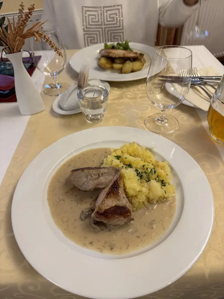 Richard Satora_Hotel Podhrad_Hluboká nad Vltavou_review