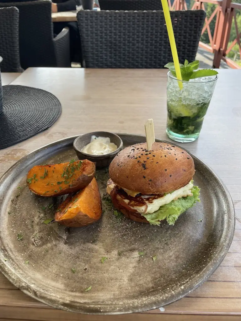 Restaurace Sněžka_Špindlerův Mlýn_slider_image_2