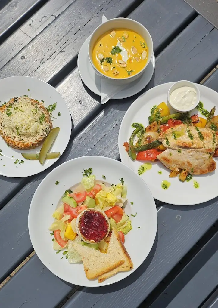 APRÉS SKI IGLOO BAR & RESTAURANT_Špindlerův Mlýn_slider_image_3