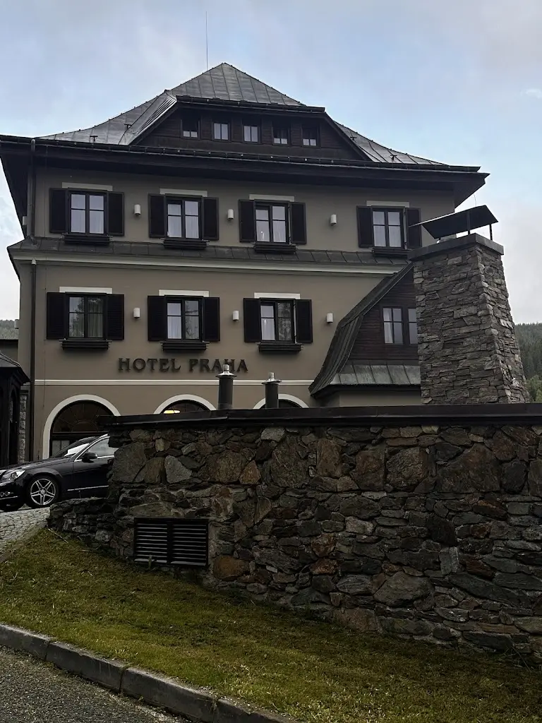 Restaurace Hotel Praha_Špindlerův Mlýn_slider_image_3