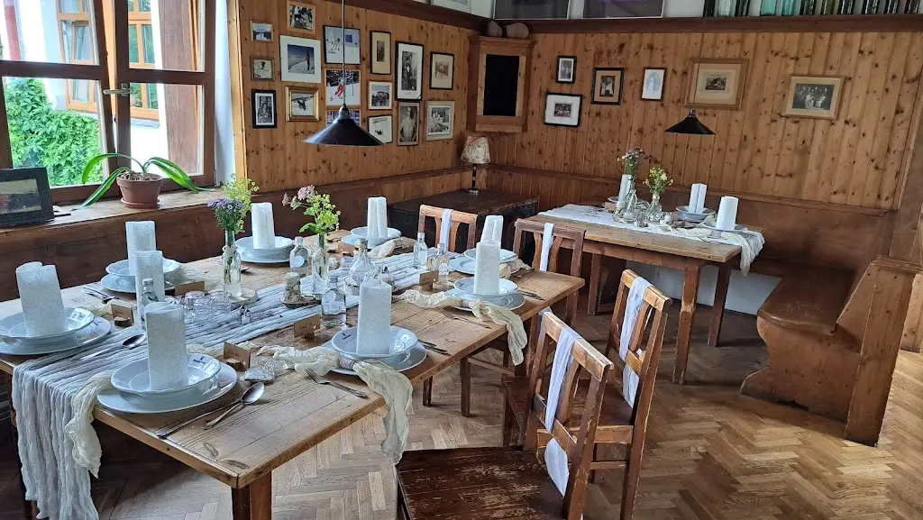 Restaurace Hančova Bouda restaurant in Benecko
